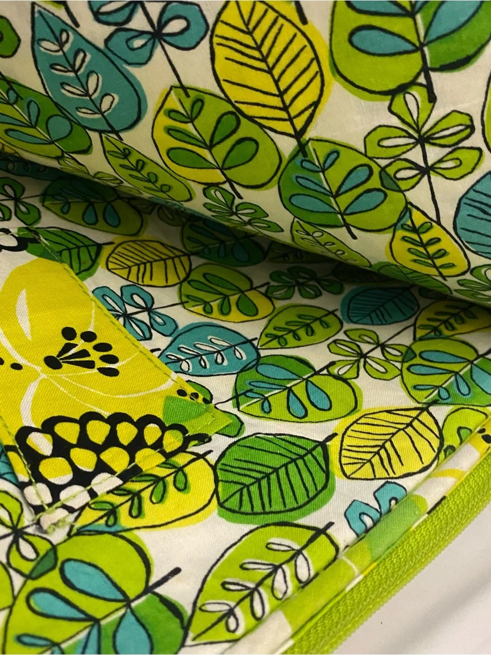 Vera Bradley Lime's Up Green Yellow White E-Book Tablet Case Holder 8